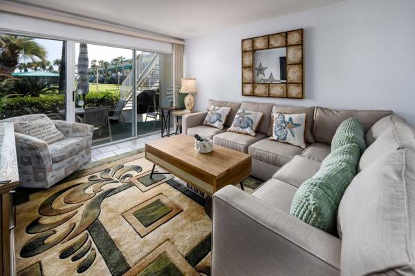 living room view Seaspray Condo